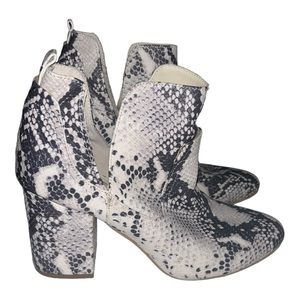Steve Madden Ankle Boot
